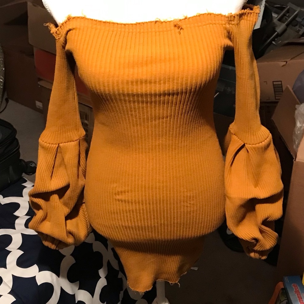 Mustard color dress s/m